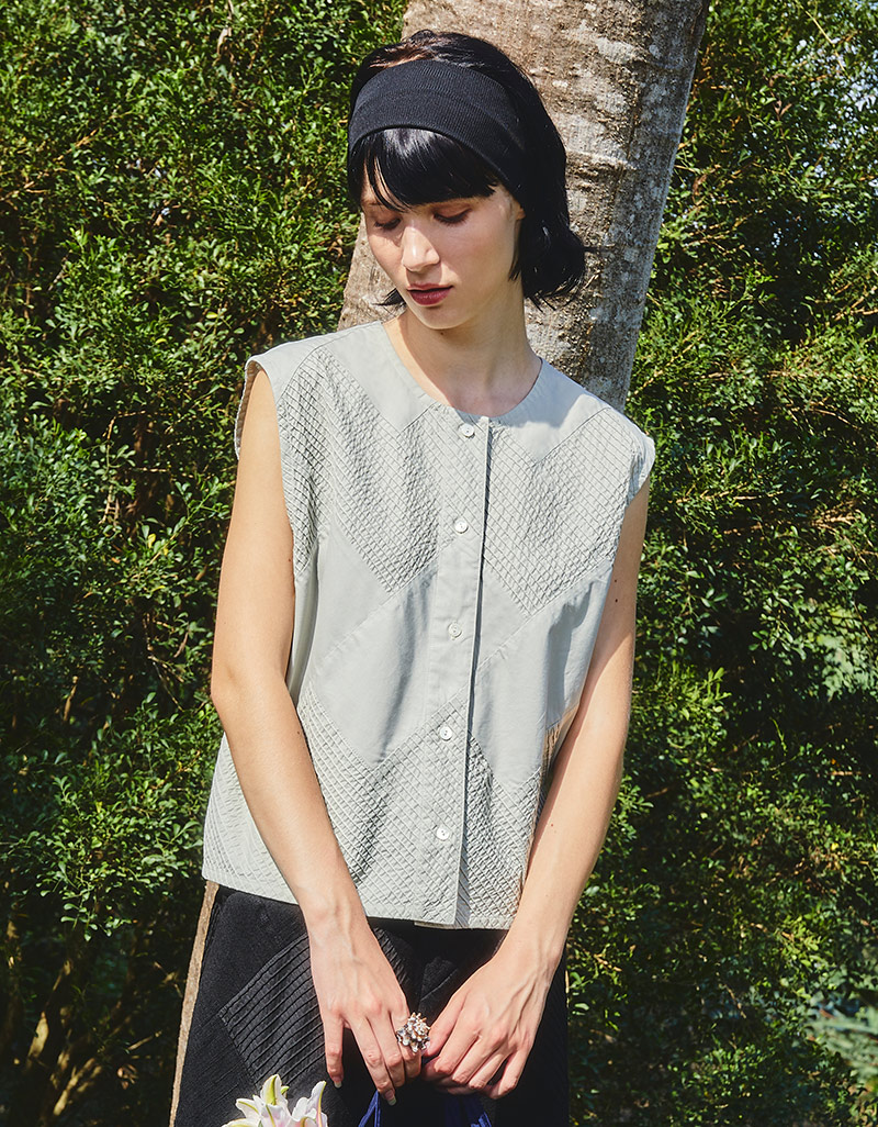 AW25  Seamflow Sleeveless Top BL-9251016