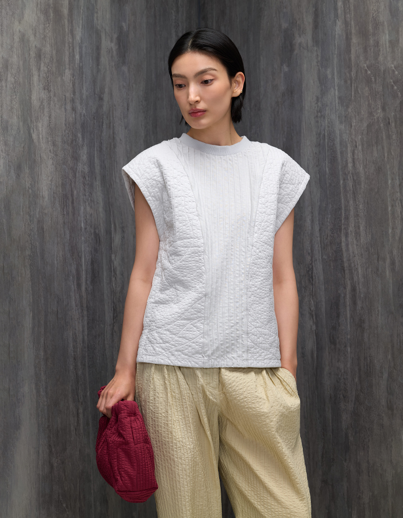 AW26 Pintuck Quilt Boxy Top BL-9261003